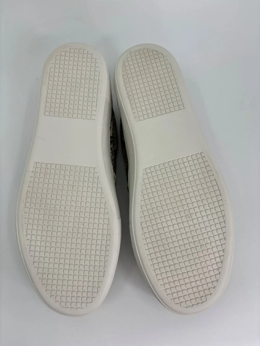 Steve Madden Gills Natural Textile Snake Slip-On Sneakers 9.5 M Taupe Gray